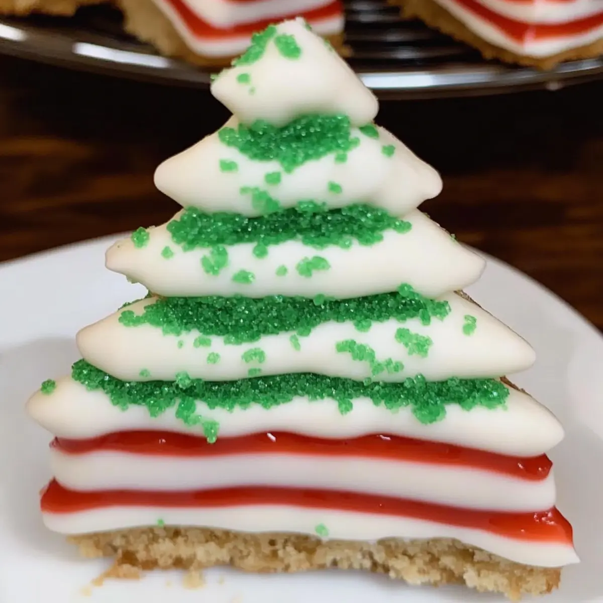 Delicious Christmas Tree Cakes That'll Wow Your Holiday Guests 2 b1a0432e 4386 497e 8864 f9cf10ead2bcbl fqtwuc