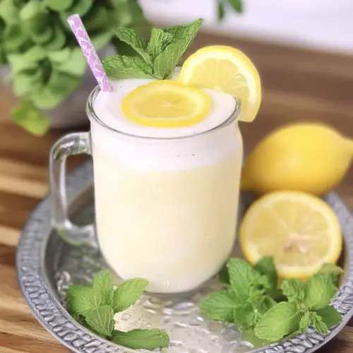 Creamy Pineapple Lemonade: Your Ultimate Summer Refreshment 4 Pineapple Lemonade