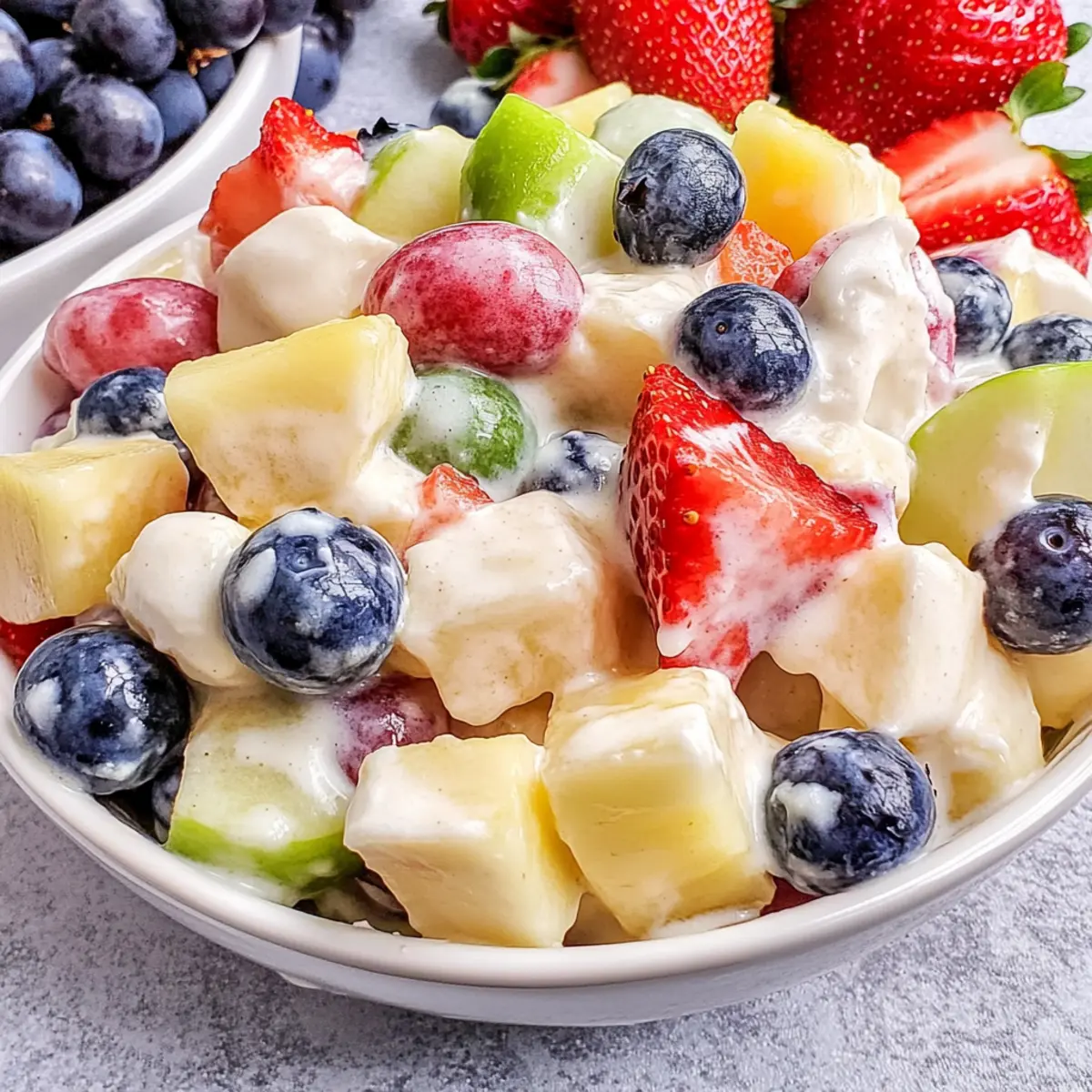 Creamy Fruit Salad Delight: Refreshing & Easy to Make! 4 Creamy fruit salad